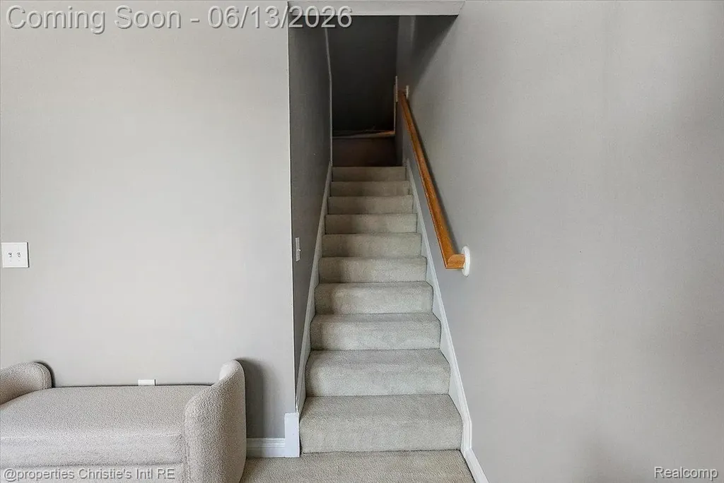 26010 Felicity Landing Harrison Charter Township MI 48045
