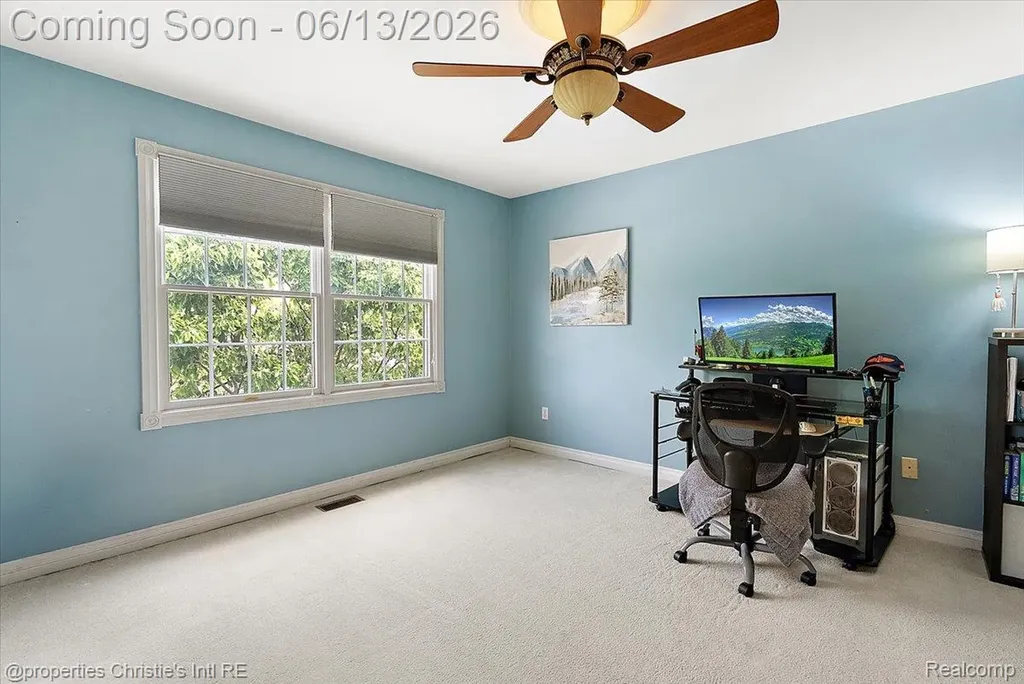 26010 Felicity Landing Harrison Charter Township MI 48045