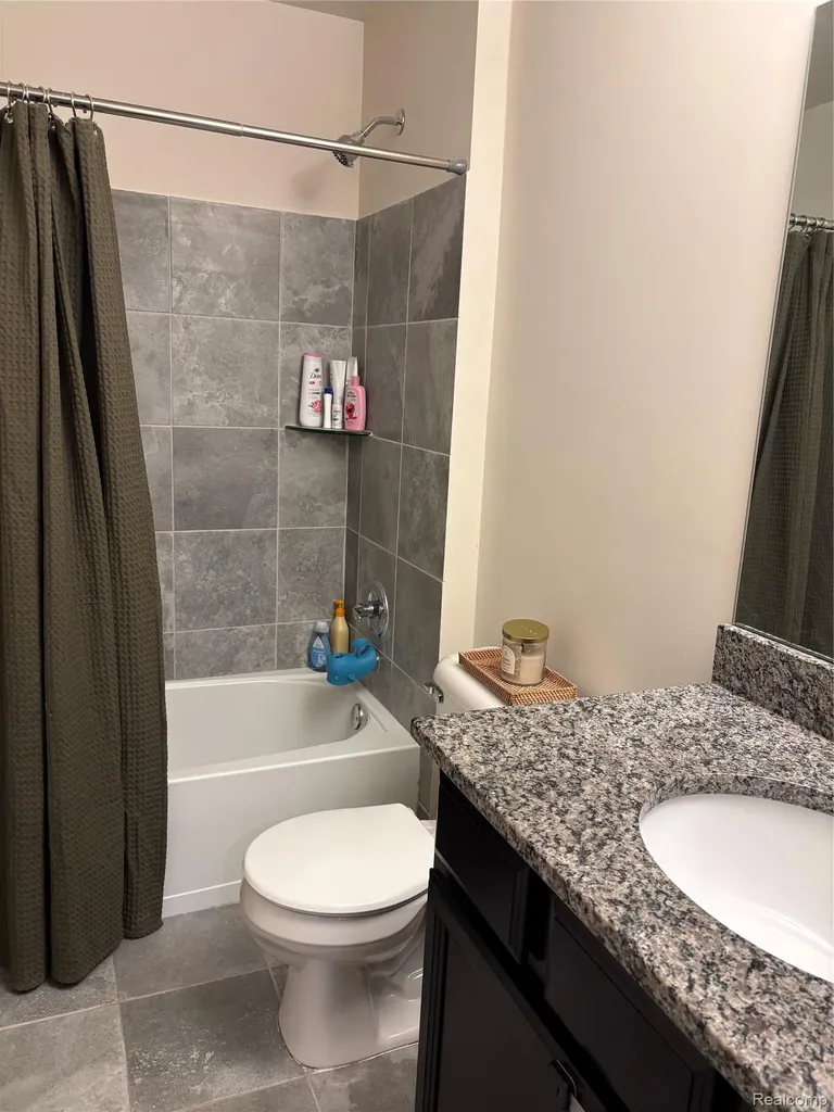 21930 Andover Drive Macomb Township MI 48042