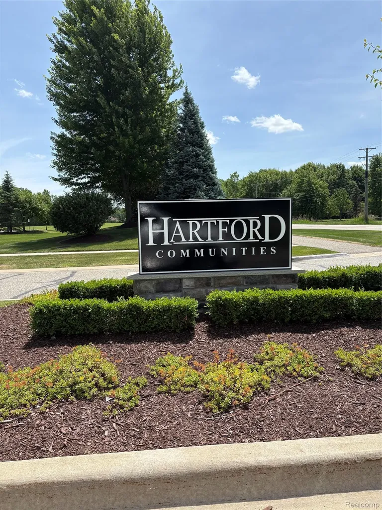 21930 Andover Drive Macomb Township MI 48042