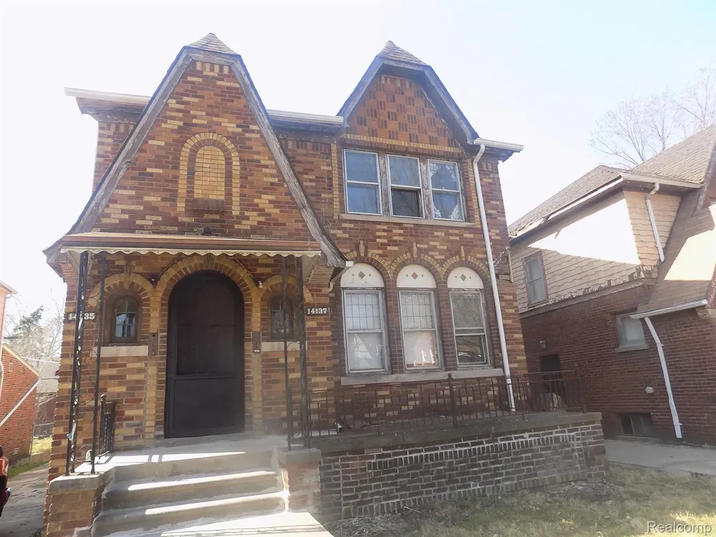 14135 Mansfield Detroit City MI 48227