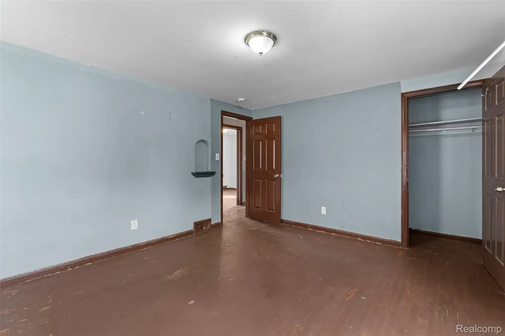15082 Hazelridge Street Detroit City MI 48205