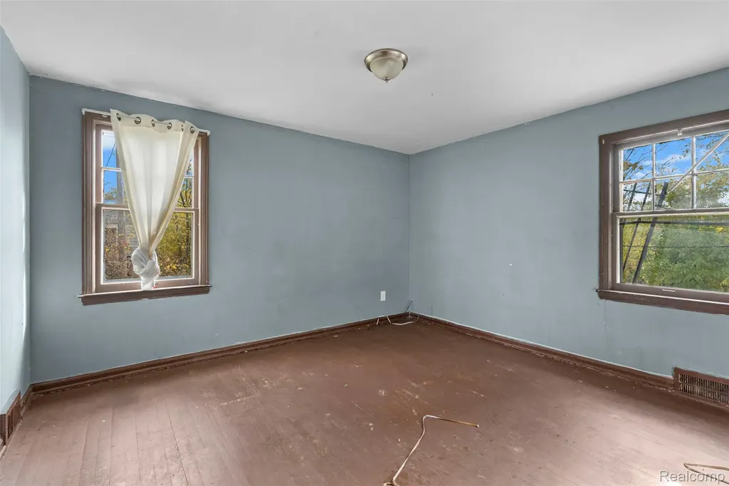 15082 Hazelridge Street Detroit City MI 48205