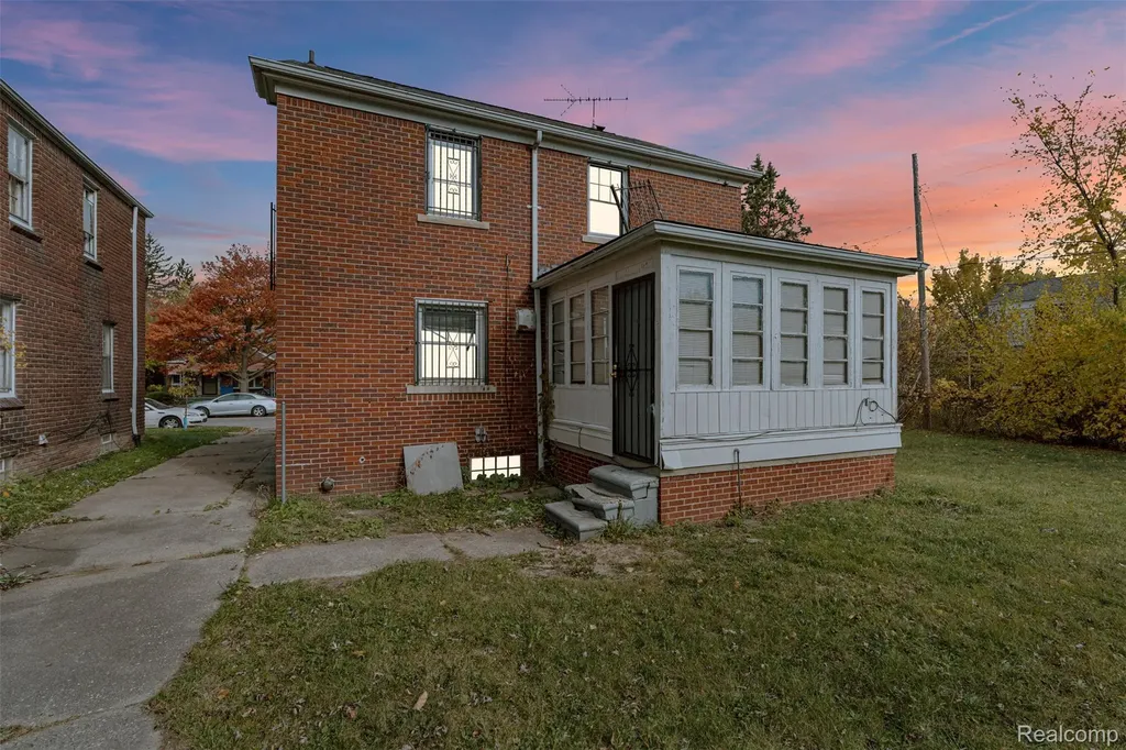 15082 Hazelridge Street Detroit City MI 48205