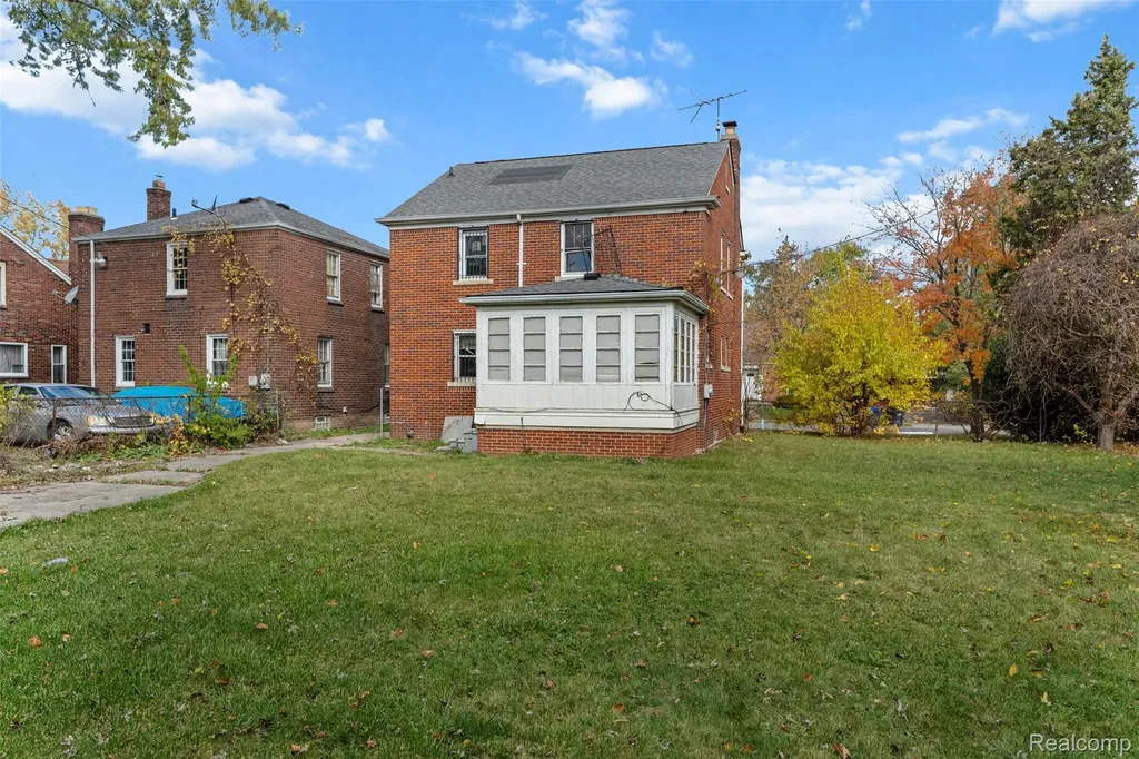 15082 Hazelridge Street Detroit City MI 48205