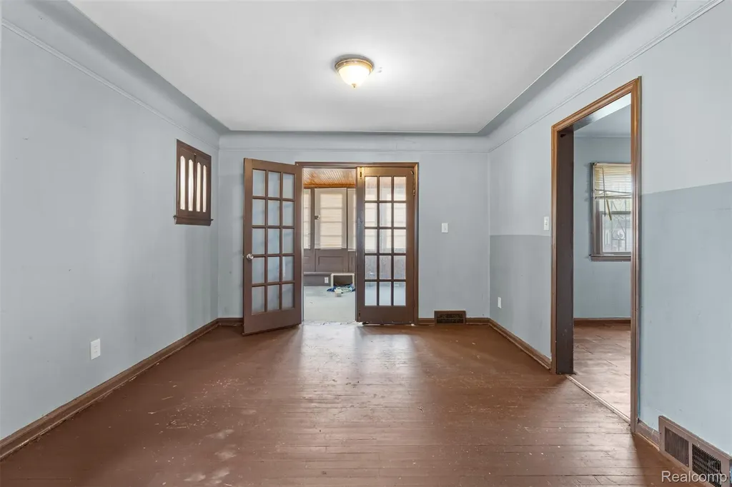 15082 Hazelridge Street Detroit City MI 48205