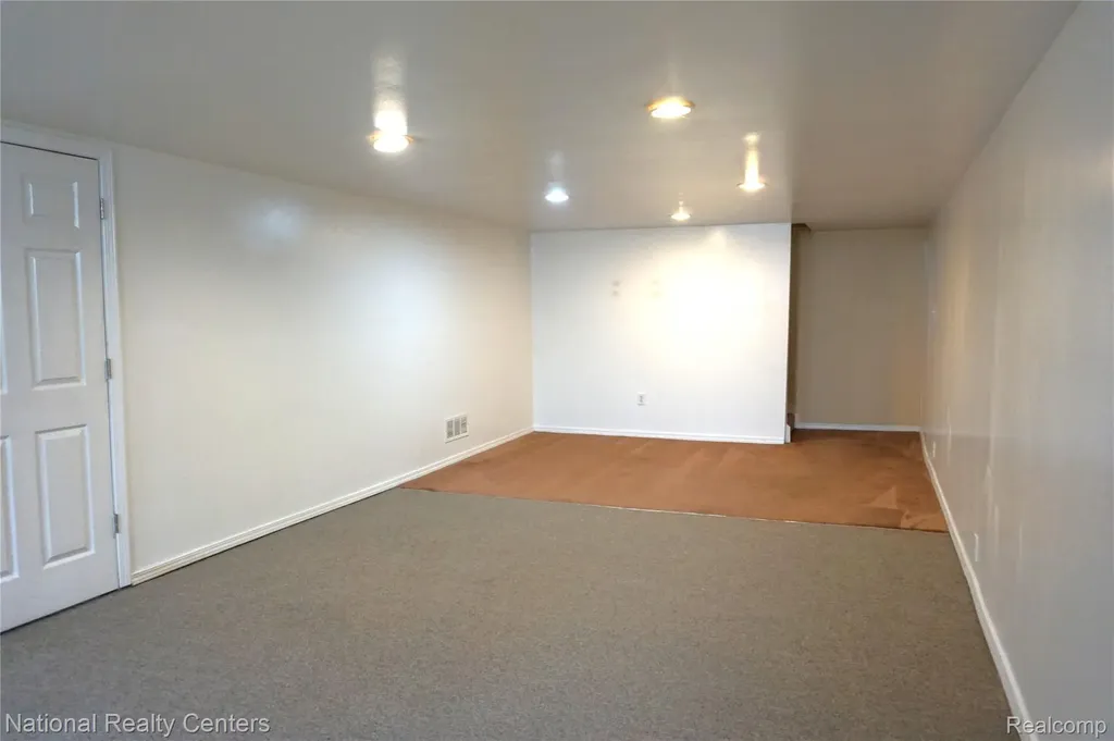 33420 Cherry Hill Road Garden City City MI 48135