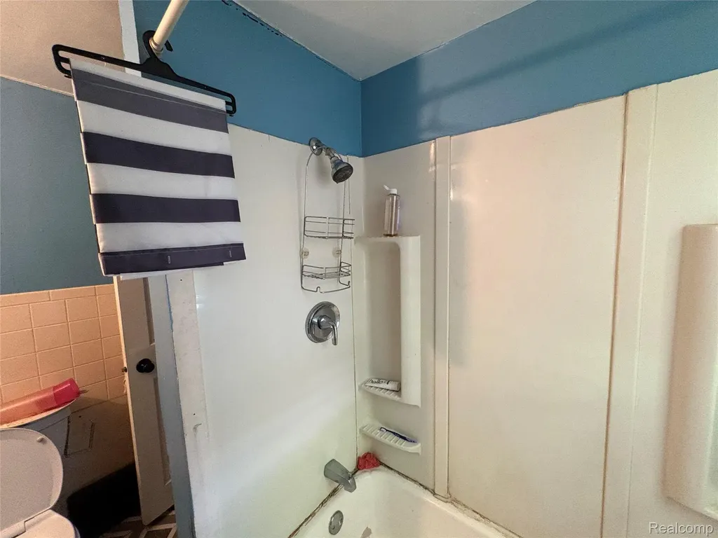 815 Buffalo Street Lansing City MI 48915
