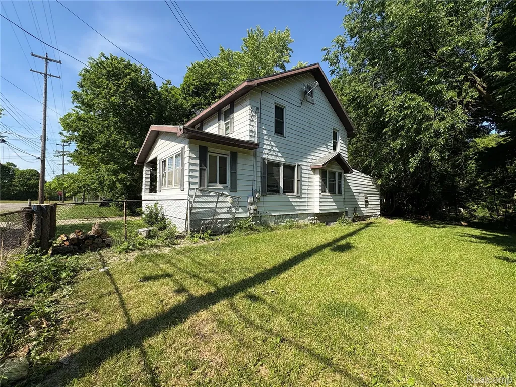 815 Buffalo Street Lansing City MI 48915
