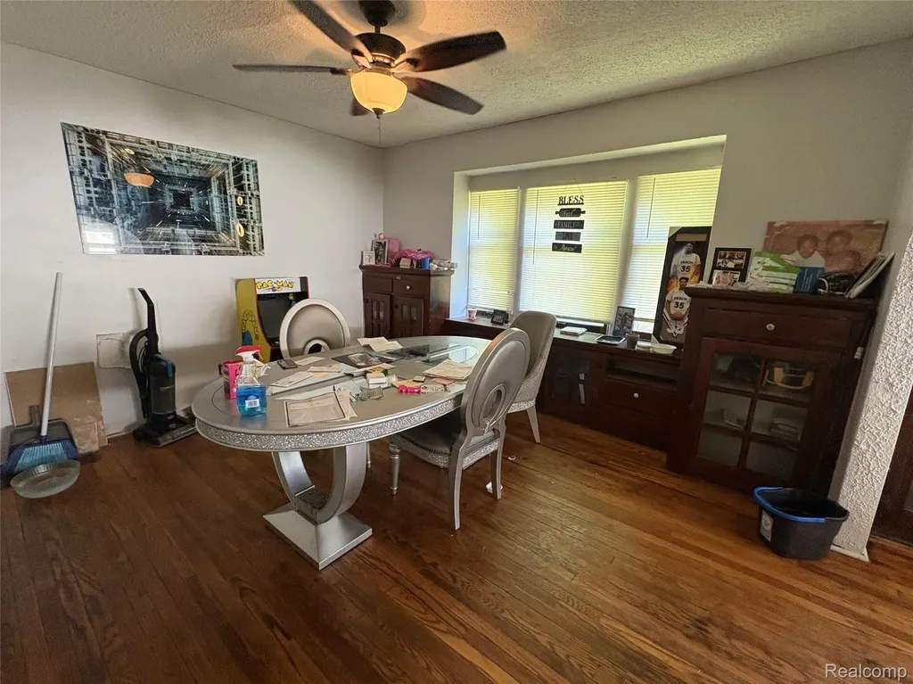 815 Buffalo Street Lansing City MI 48915