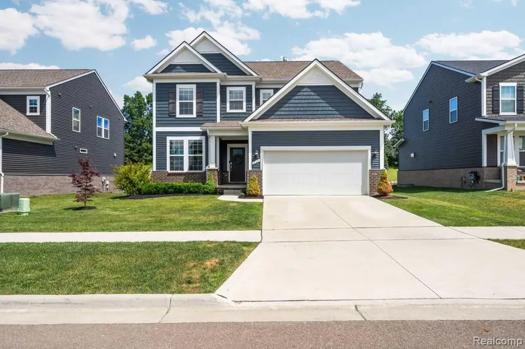 735 Risdon Trail N Saline City MI 48176