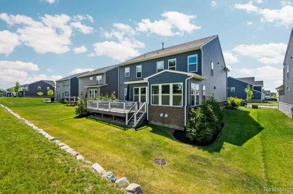 735 Risdon Trail N Saline City MI 48176