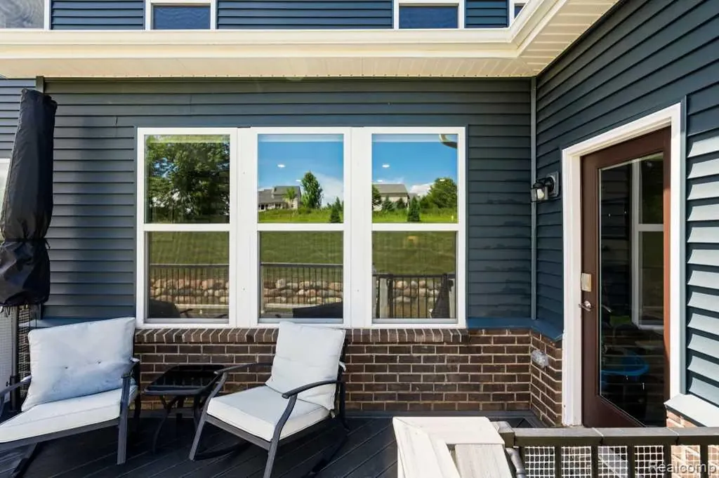 735 Risdon Trail N Saline City MI 48176