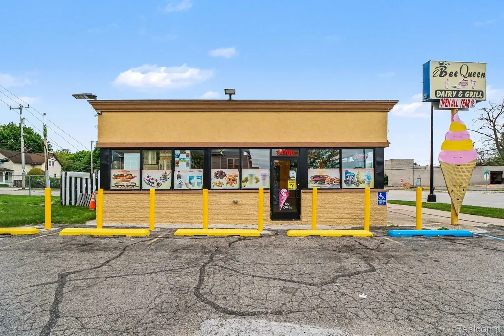 14700 East 9 Mile Road Eastpointe City MI 48021