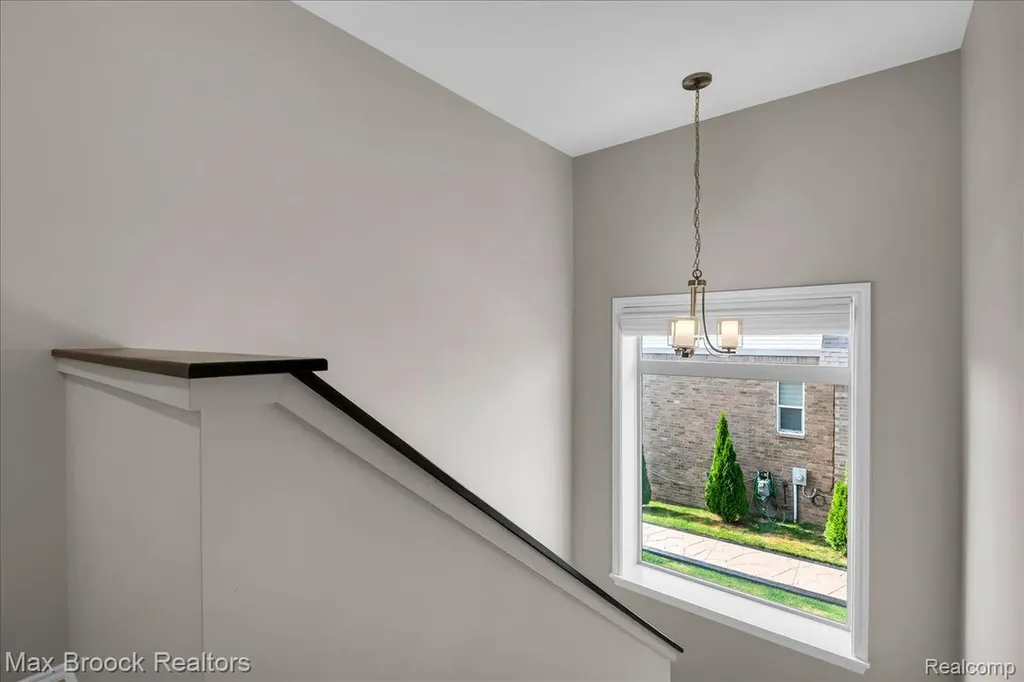 1126 Queensboro Drive Rochester Hills City MI 48307
