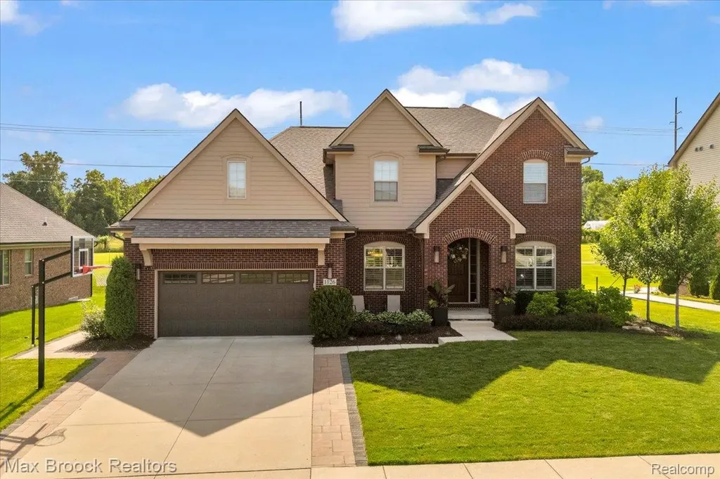 1126 Queensboro Drive Rochester Hills City MI 48307