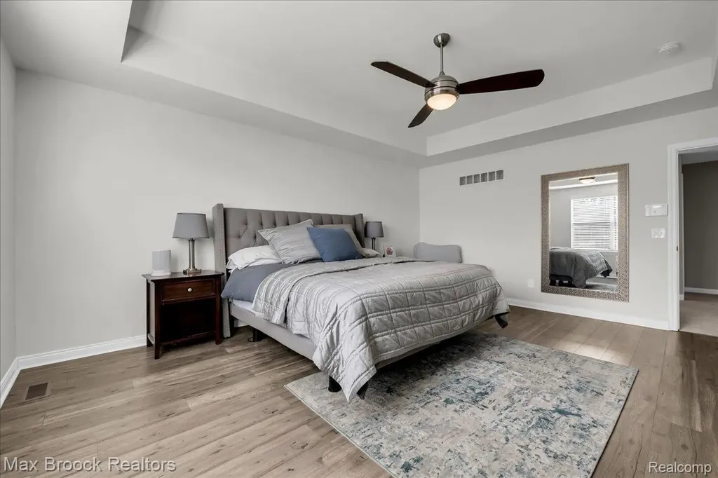 1126 Queensboro Drive Rochester Hills City MI 48307