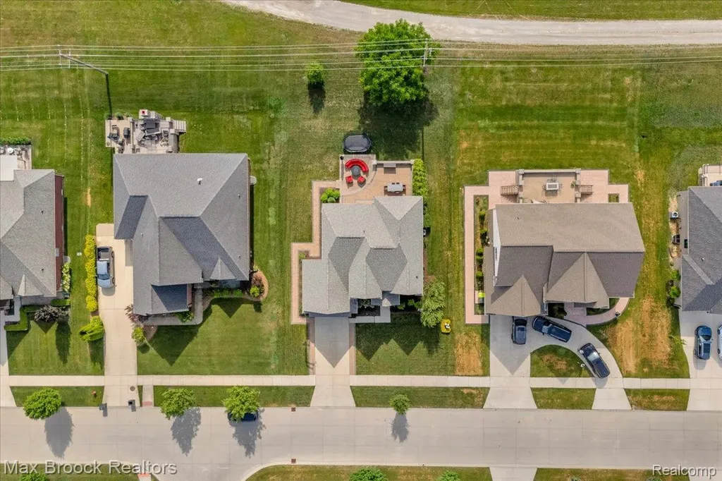1126 Queensboro Drive Rochester Hills City MI 48307