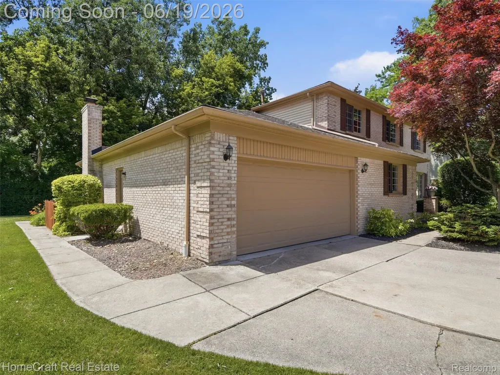 8829 Woodberry Road Plymouth Charter Township MI 48170