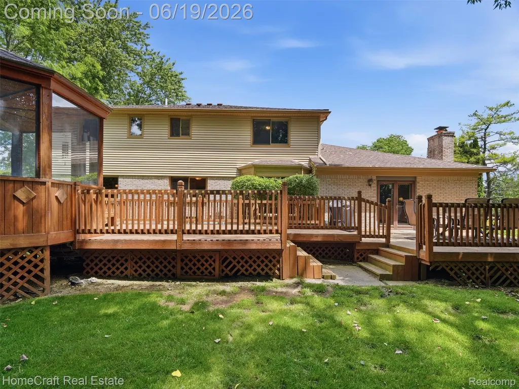 8829 Woodberry Road Plymouth Charter Township MI 48170