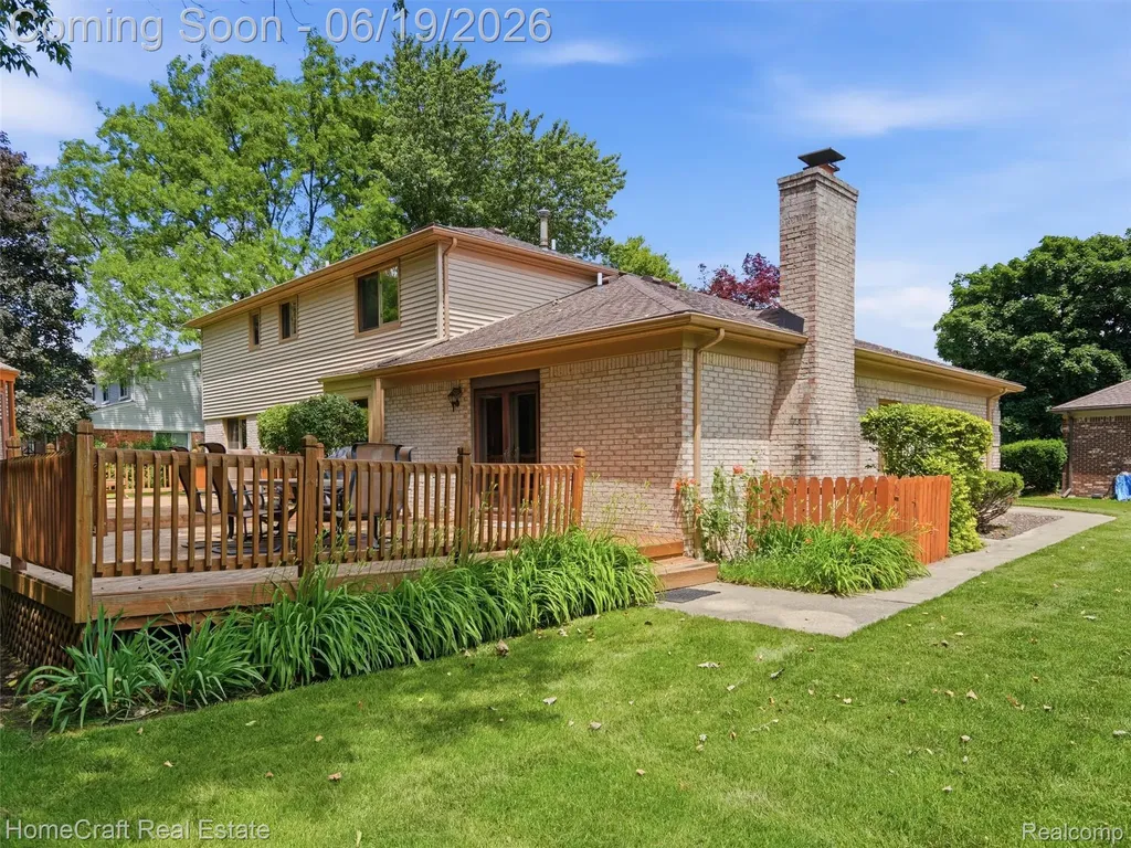 8829 Woodberry Road Plymouth Charter Township MI 48170