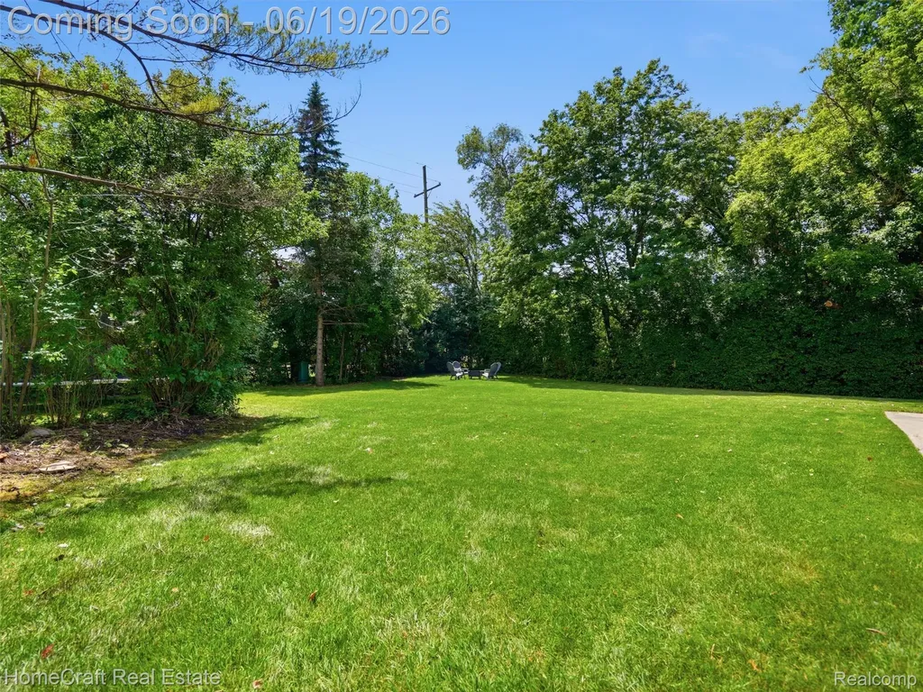 8829 Woodberry Road Plymouth Charter Township MI 48170