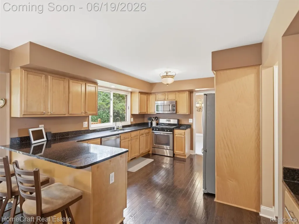 8829 Woodberry Road Plymouth Charter Township MI 48170