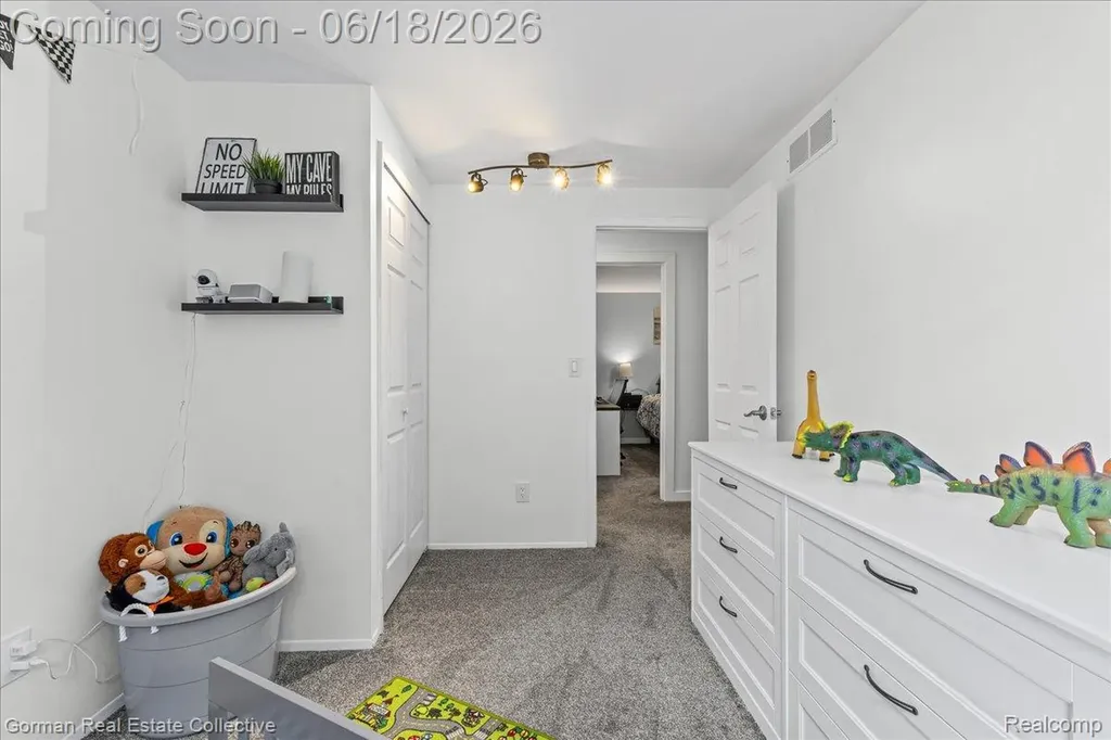3840 Cass Elizabeth Road Waterford Charter Township MI 48328