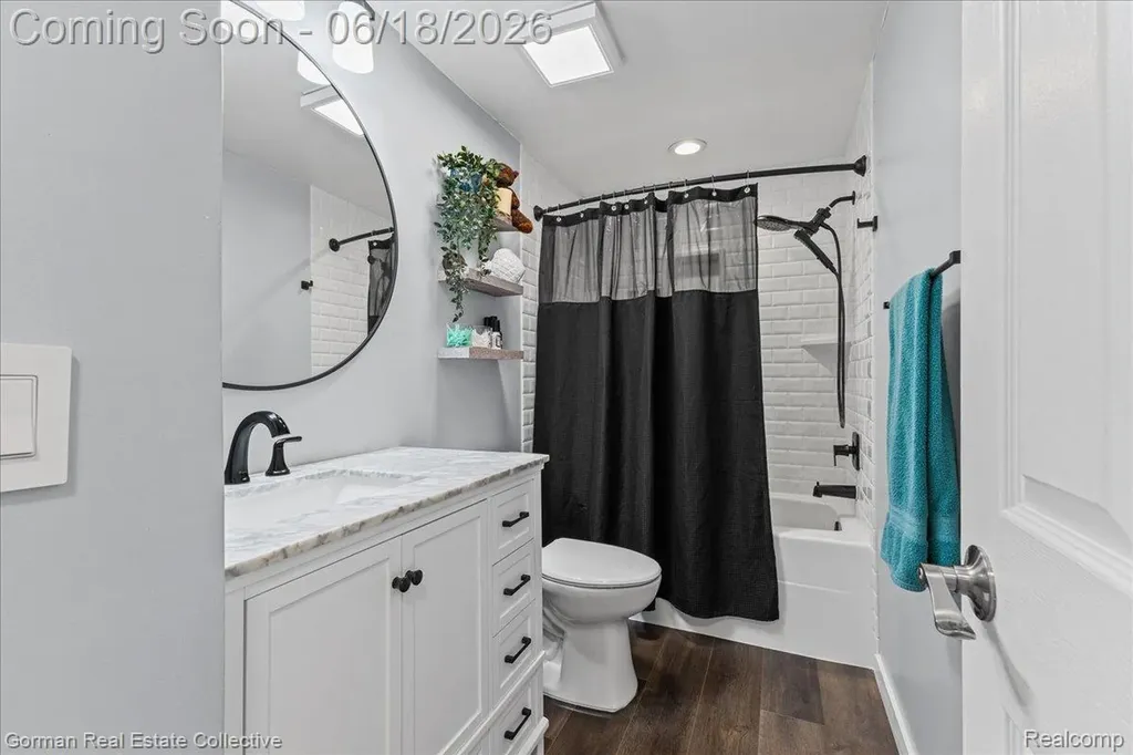 3840 Cass Elizabeth Road Waterford Charter Township MI 48328
