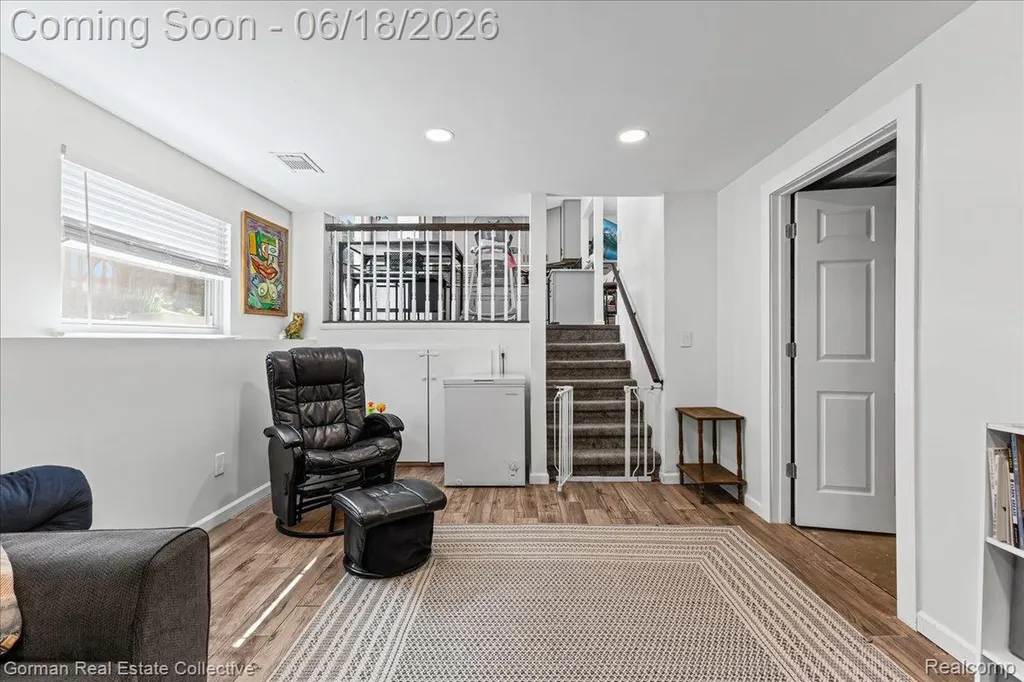 3840 Cass Elizabeth Road Waterford Charter Township MI 48328