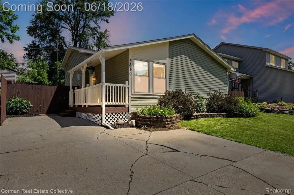3840 Cass Elizabeth Road Waterford Charter Township MI 48328