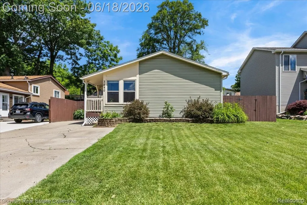 3840 Cass Elizabeth Road Waterford Charter Township MI 48328