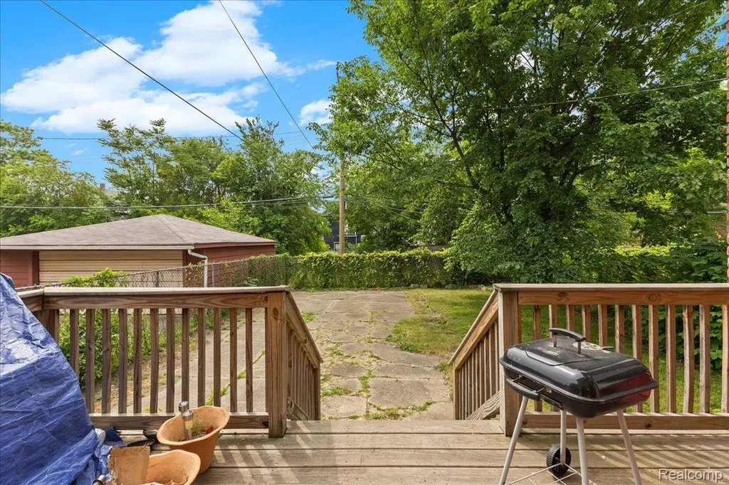 4267 Seebaldt Street Detroit City MI 48204