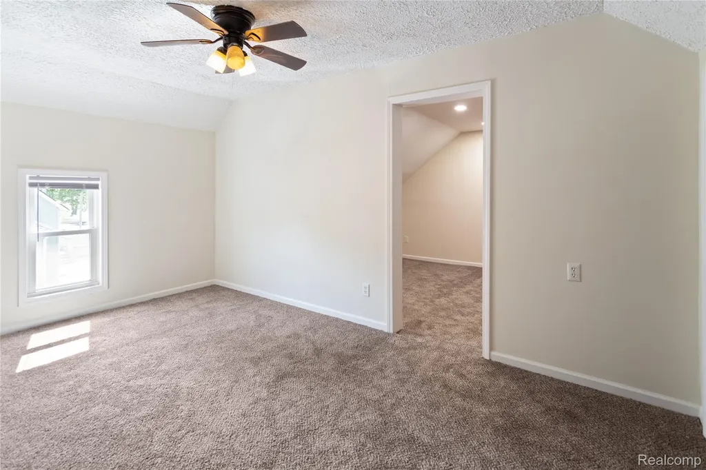 113 W Polly Street Perry City MI 48872