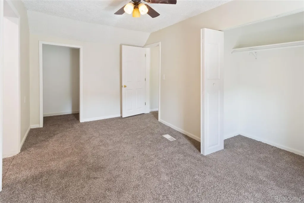 113 W Polly Street Perry City MI 48872