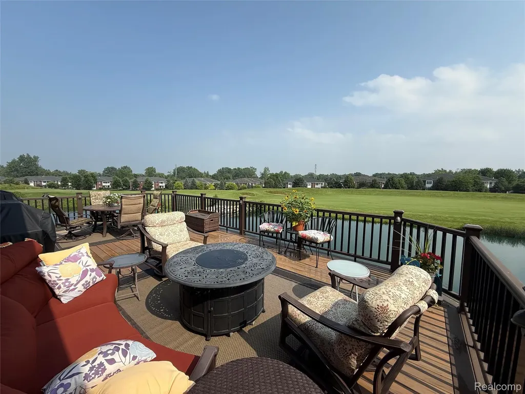 58626 Valley View Drive Washington Township MI 48094