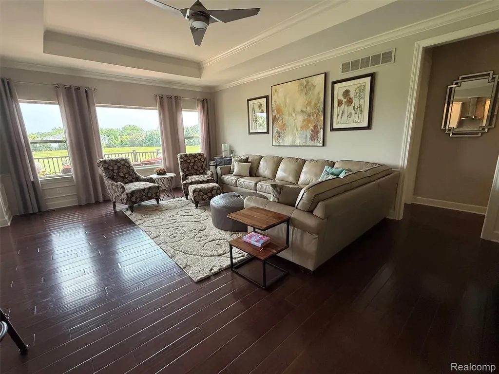 58626 Valley View Drive Washington Township MI 48094