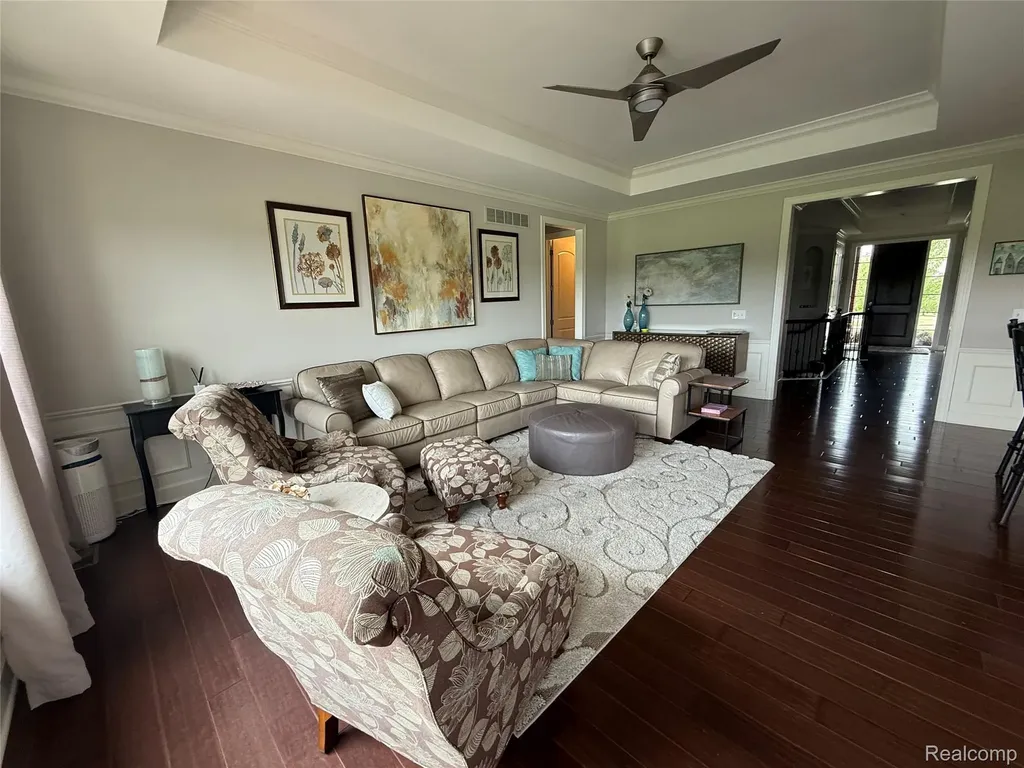 58626 Valley View Drive Washington Township MI 48094