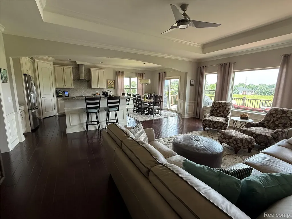 58626 Valley View Drive Washington Township MI 48094
