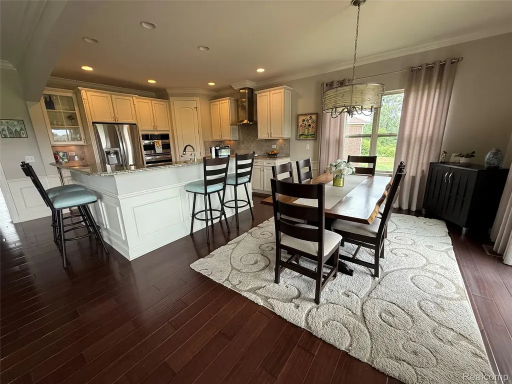 58626 Valley View Drive Washington Township MI 48094