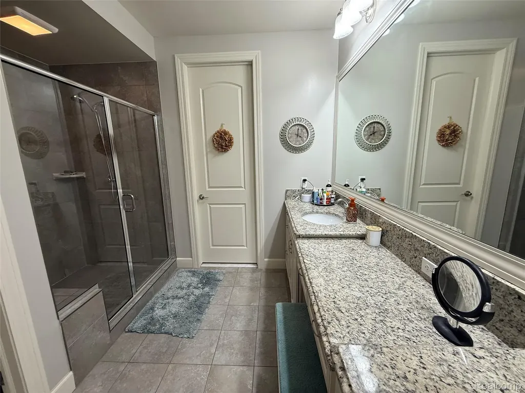 58626 Valley View Drive Washington Township MI 48094