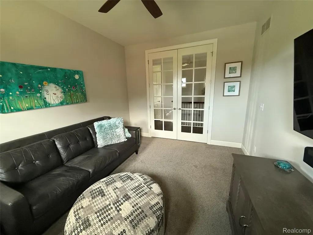 58626 Valley View Drive Washington Township MI 48094