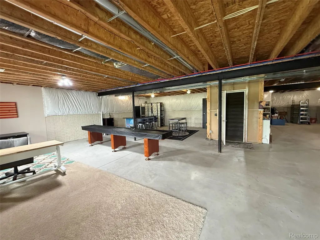 58626 Valley View Drive Washington Township MI 48094