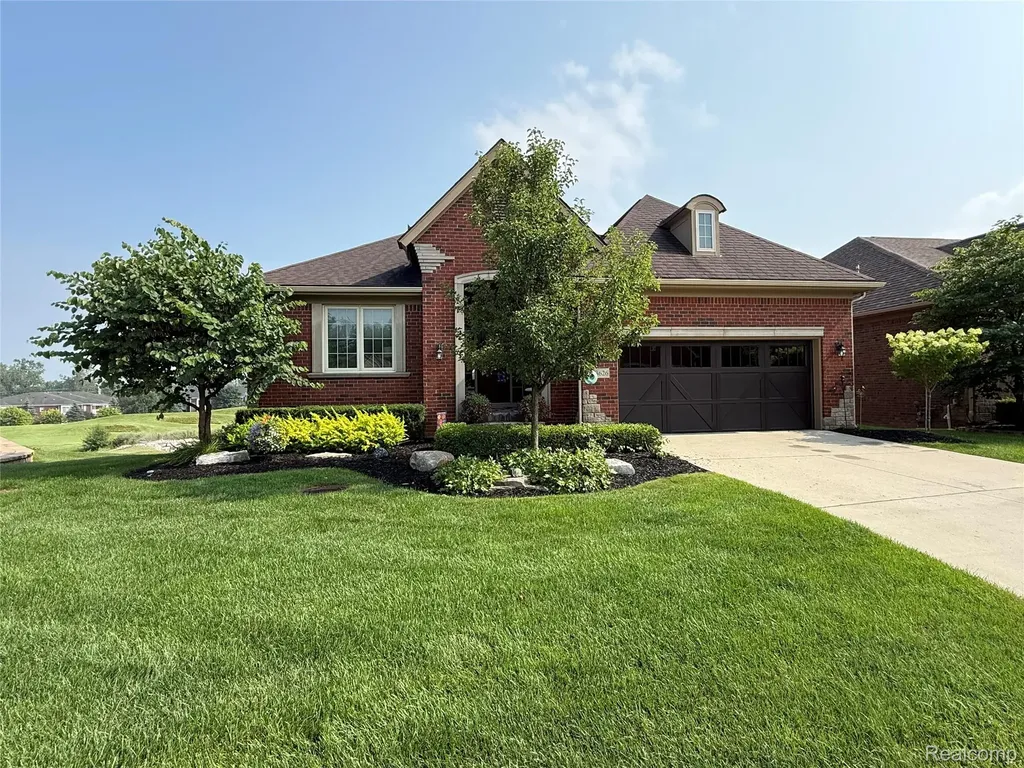 58626 Valley View Drive Washington Township MI 48094