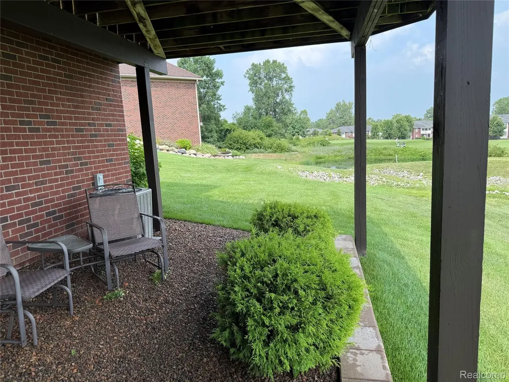58626 Valley View Drive Washington Township MI 48094