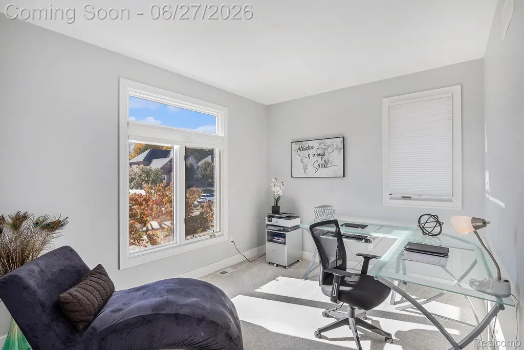 6535 Pond Drive Washington Township MI 48094