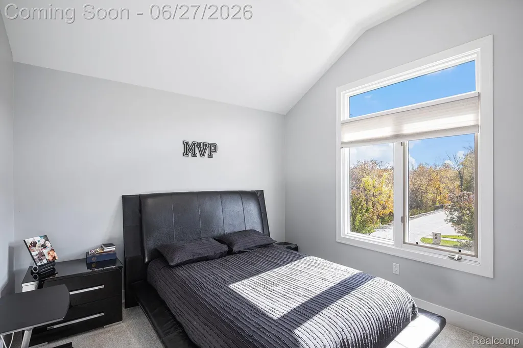 6535 Pond Drive Washington Township MI 48094