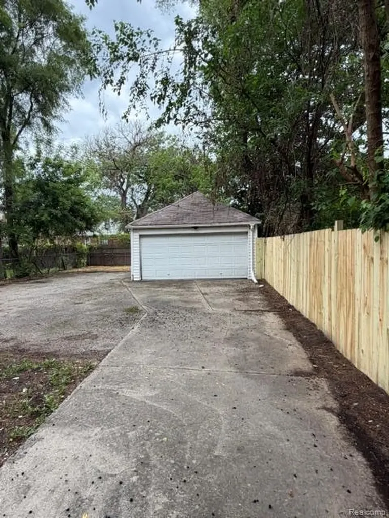 16160 Mark Twain Street Detroit City MI 48235