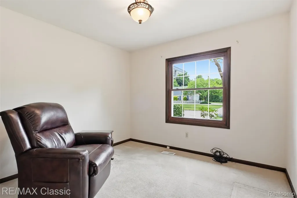 45451 Woodleigh Way Plymouth Charter Township MI 48170