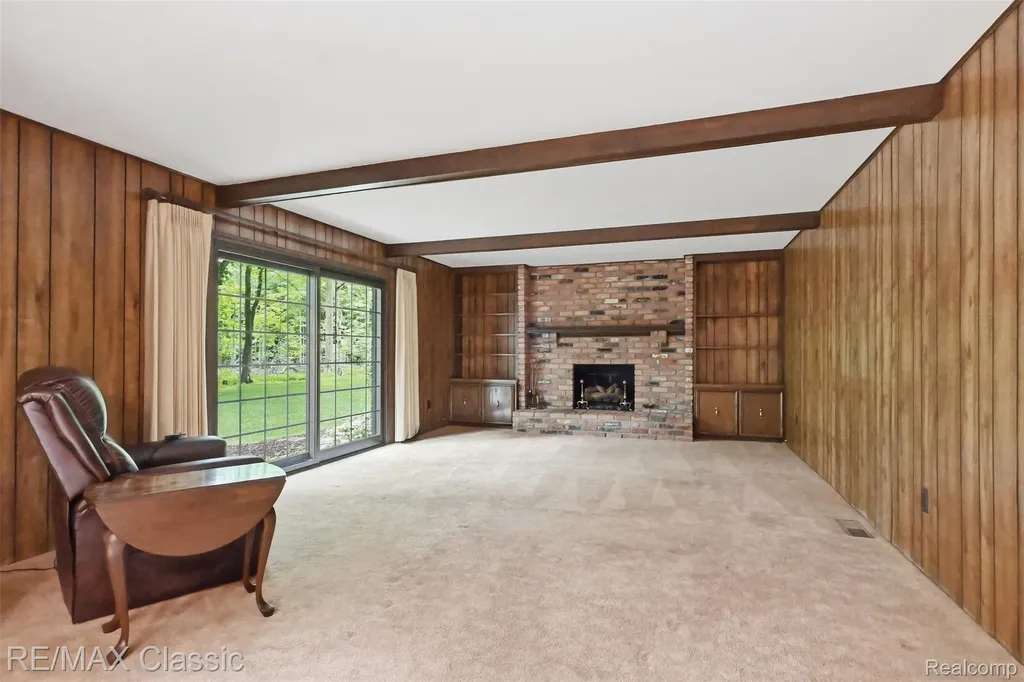 45451 Woodleigh Way Plymouth Charter Township MI 48170